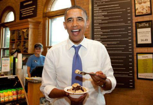 Tổng thống Barack Obama từng là người xúc kem.